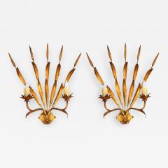 Pair Of Elegant French Gilt Metal Sconces - 931346