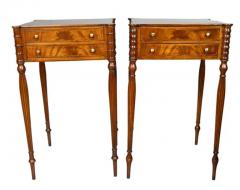Pair Of Federal Style Mahogany Bedside Tables - 4145594