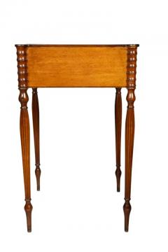 Pair Of Federal Style Mahogany Bedside Tables - 4145631
