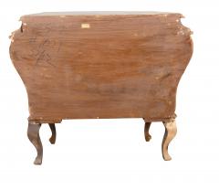 Pair Of Venetian Style Walnut Bombe Commodinis - 4158293