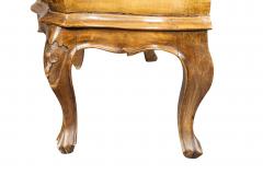 Pair Of Venetian Style Walnut Bombe Commodinis - 4158301