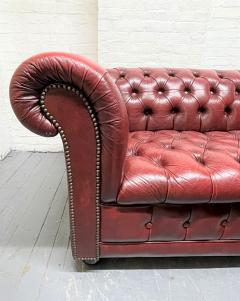 Pair Vintage Tufted Leather Chesterfield Sofas - 2127943