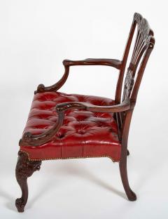 Pair if George II Gainsborough Armchairs - 4486445