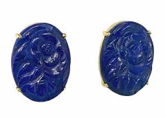 Pair of 14k Gold and carved Lapis Lazuli floral earrings - 3726868