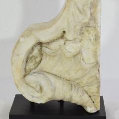 Pair of 17th 18th Century Italian White Marble Baroque Ornaments - 4119373