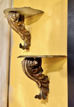 Pair of 18th Century Carved Giltwood Brackets Consoles - 2156820