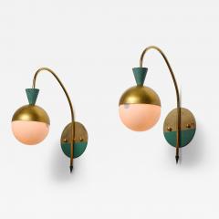 Pair of 1950s Italian Brass Sconces Attributed to Stilnovo with Opaline Globes - 4412775