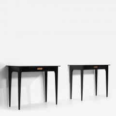 Pair of 1950s Italian Nightstands in Black Shellac Lacquer with Brass Pulls - 4393047