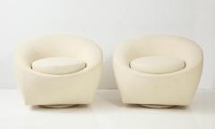 Pair of 1970s Mid Century Modern Swivel Chairs  - 3085042
