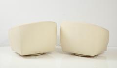 Pair of 1970s Mid Century Modern Swivel Chairs  - 3085054