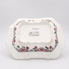 Pair of 19th Century English Spode New Fayence Vegetable Dishes with Covers - 2537685