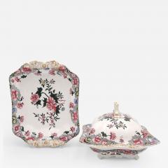 Pair of 19th Century English Spode New Fayence Vegetable Dishes with Covers - 2541189