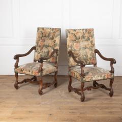 Pair of 19th Century French Walnut Armchairs - 3615366