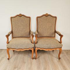 Pair of 19th Century Italian Carved Wooden Chairs in Transitional Style - 3314995