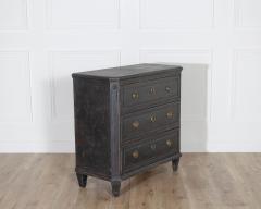 Pair of 19th Century Swedish Painted Chests of Drawers - 4223167