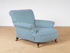 Pair of 19th c English Howard Rolled Arm Club Chairs - 4155109