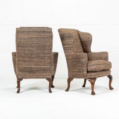 Pair of 20th Century Walnut Wing Armchairs - 3611500