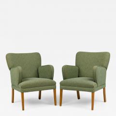 Pair of American Mid Century Teal Wide Back Armchairs - 4729161