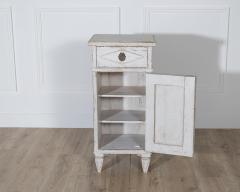 Pair of Antique Painted Nightstands with Carved Diamond Motifs circa 1920 - 4282289