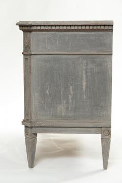 Pair of Antiqued Neoclassic Painted Chests Contemporary - 3491148