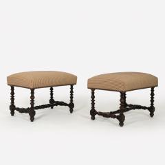 Pair of Baroque Period Turned Walnut Stools French circa 1750 - 4119043