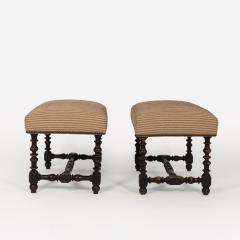 Pair of Baroque Period Turned Walnut Stools French circa 1750 - 4119045