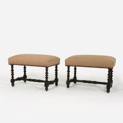Pair of Baroque Period Turned Walnut Stools French circa 1750 - 4119046