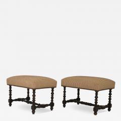 Pair of Baroque Period Turned Walnut Stools French circa 1750 - 4121190