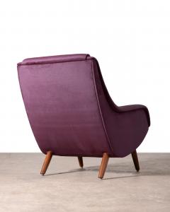 Pair of Bengt Ruda Model 90 Scandinavian Modern Lounge Chairs in Wine Velvet - 4193684