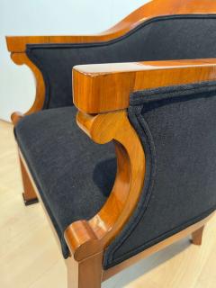 Pair of Biedermeier Bergere Chairs Walnut Veneer Vienna Austria 19th Century - 2567191