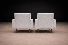 Pair of Brazilian Modern Armchairs in Caviuna Light Gray Sherpa - 4524987