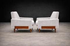 Pair of Brazilian Modern Armchairs in Caviuna Light Gray Sherpa - 4524990
