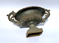 Pair of Chambord Cast Iron Urns with Weathered Patina circa 1850 - 4741112