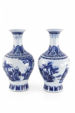 Pair of Chinese Qing Dynasty Style Figurative Scene Porcelain Vases - 4199357