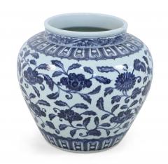 Pair of Chinese White and Blue Floral Porcelain Pots - 4520340