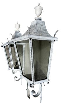 Pair of Classical Style Exterior Wall Lanterns - 4810216