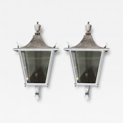 Pair of Classical Style Exterior Wall Lanterns - 4811298
