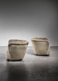 Pair of Danish club chairs - 4759507