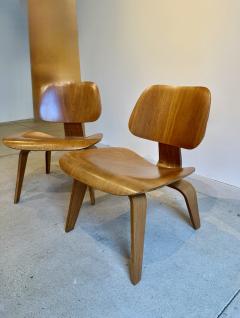 Pair of Early Charles Eames for Herman Miller LCW Lounge Chairs - 4242170