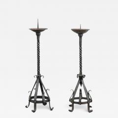 Pair of English 19th Century Iron Candlesticks with Twisted and Scrolled Motifs - 3435300
