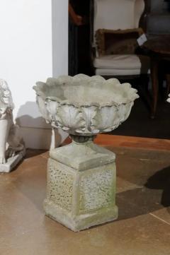 Pair of English 20th Century Stone Urns on Pedestals with Acanthus Leaf Motifs - 3472636