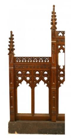 Pair of English Gothic Revival Oak Railings - 4640052
