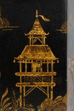 Pair of English Regency Chinoiserie Style Black And Gold Hexagonal Table Lamps - 4657566