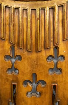 Pair of English Renaissance Style Gilt Metal and Fruitwood Wall Sconces - 4631383
