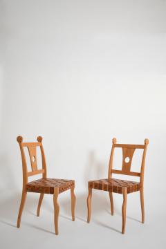 Pair of Etruscan oak and leather chairs 1970s  - 4695701