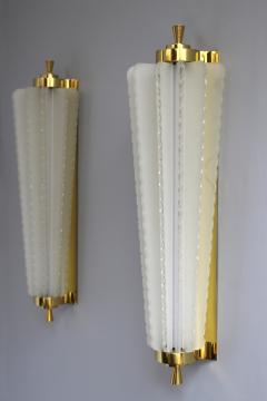 Pair of Fine French Art Deco Glass and Bronze Sconces - 2399914