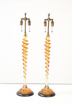 Pair of French 1980s Clear and Amber Lucite Corkscrew Lamps  - 4373991