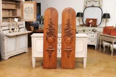 Pair of French 19th Century Carved Oak Vertical Panels with Bouquets in Vases - 3555840