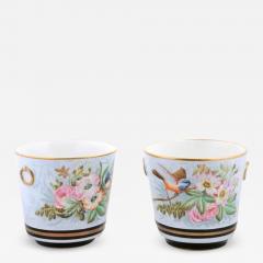 Pair of French 19th Century Paris Porcelain Cachepots Planters with Bird Motifs - 3487728