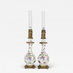 Pair of French Chinoiserie style gilt bronze mounted porcelain oil lamps - 1898825